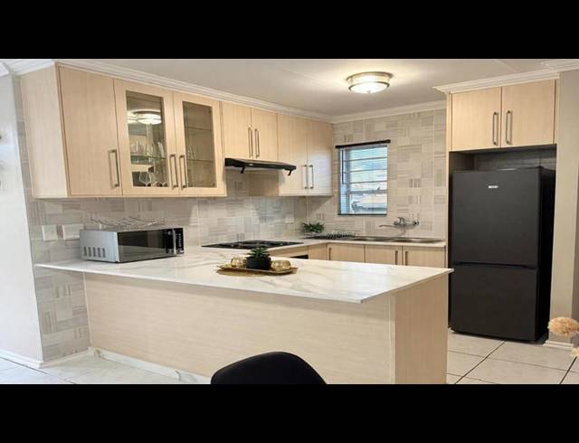 2 BEDROOM PROPERTY TO RENT IN MORNINGSIDE